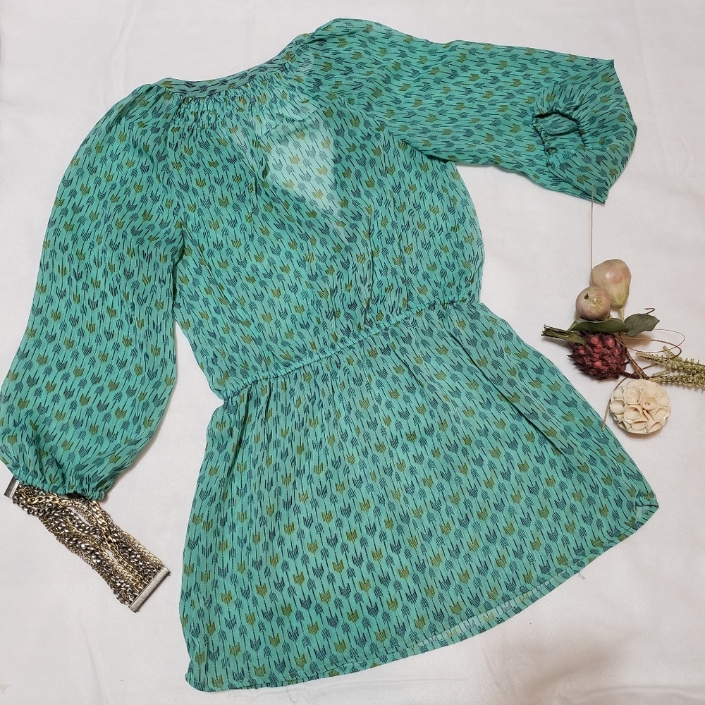 Mossimo Blouse 3/4 Sleeve. - Picture 2 of 7